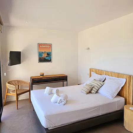 Apartment Roof Avrettu - Vue Panoramique & Design